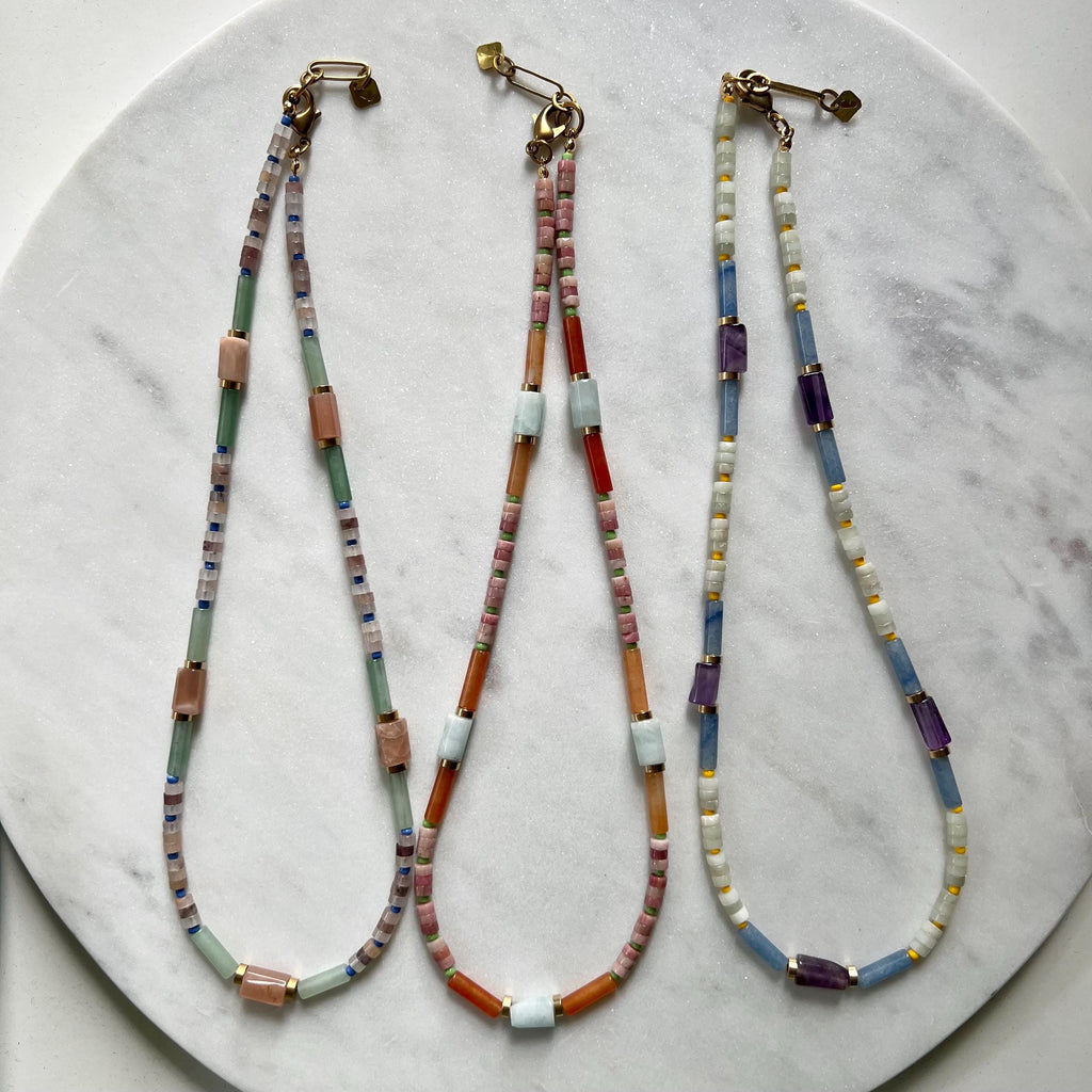 Aquamarin and Rhodochrosite Necklace, Colorful Surfer Necklace with Gemstones and Seed Beads