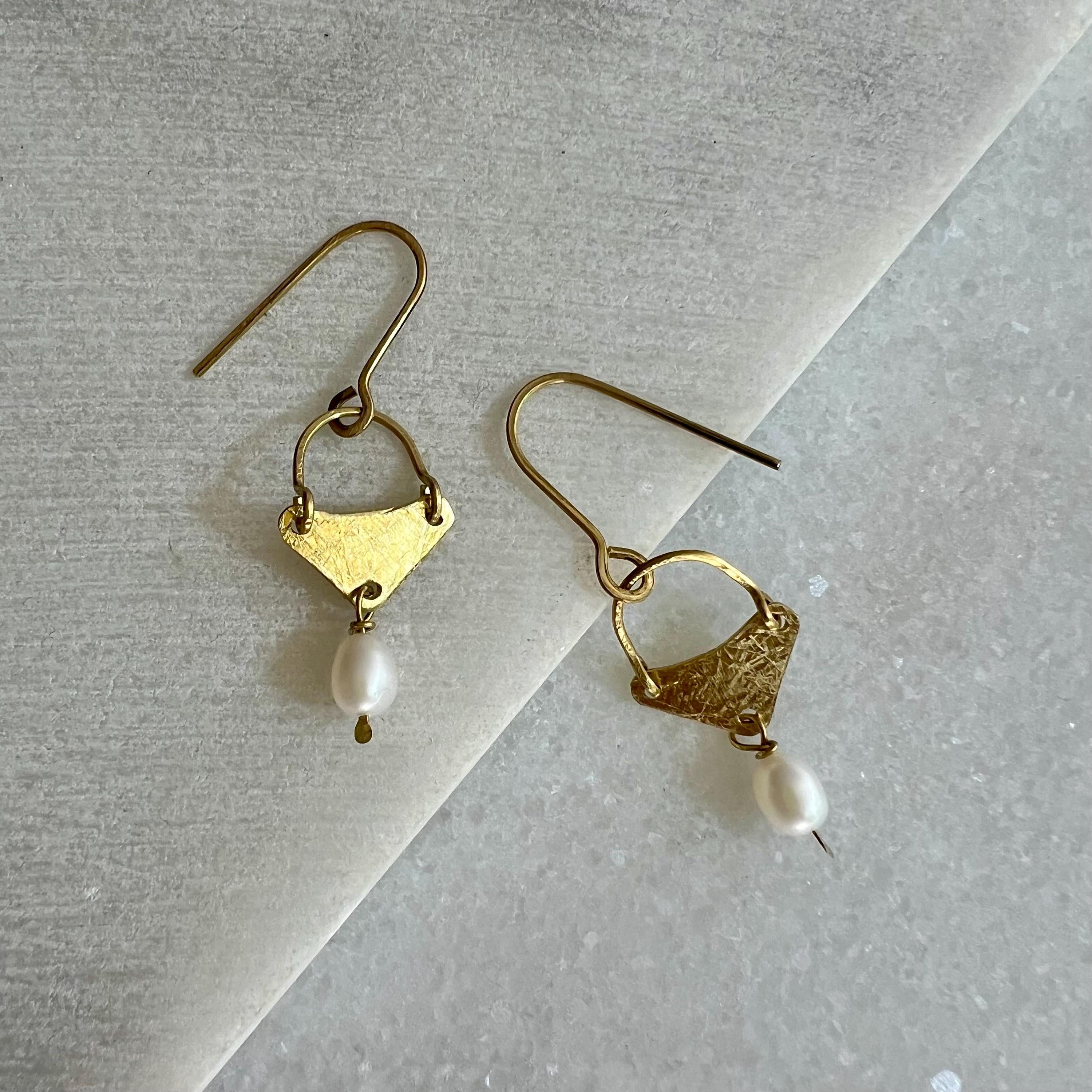 Freshwater Pearl Earrings, Minimalist Brass Chandelier, Handmade Bridesmaid Pearl Jewelry