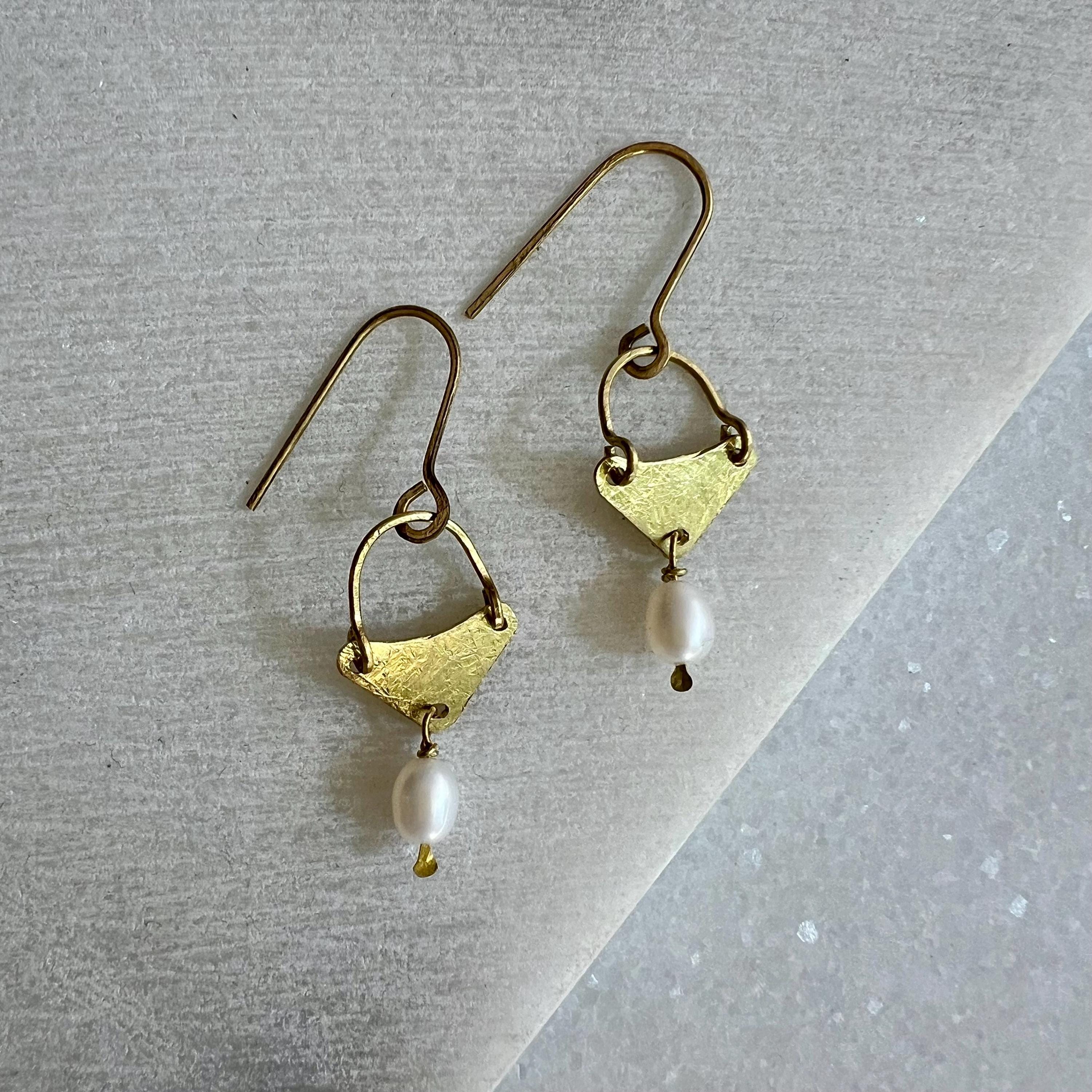 Freshwater Pearl Earrings, Minimalist Brass Chandelier, Handmade Bridesmaid Pearl Jewelry